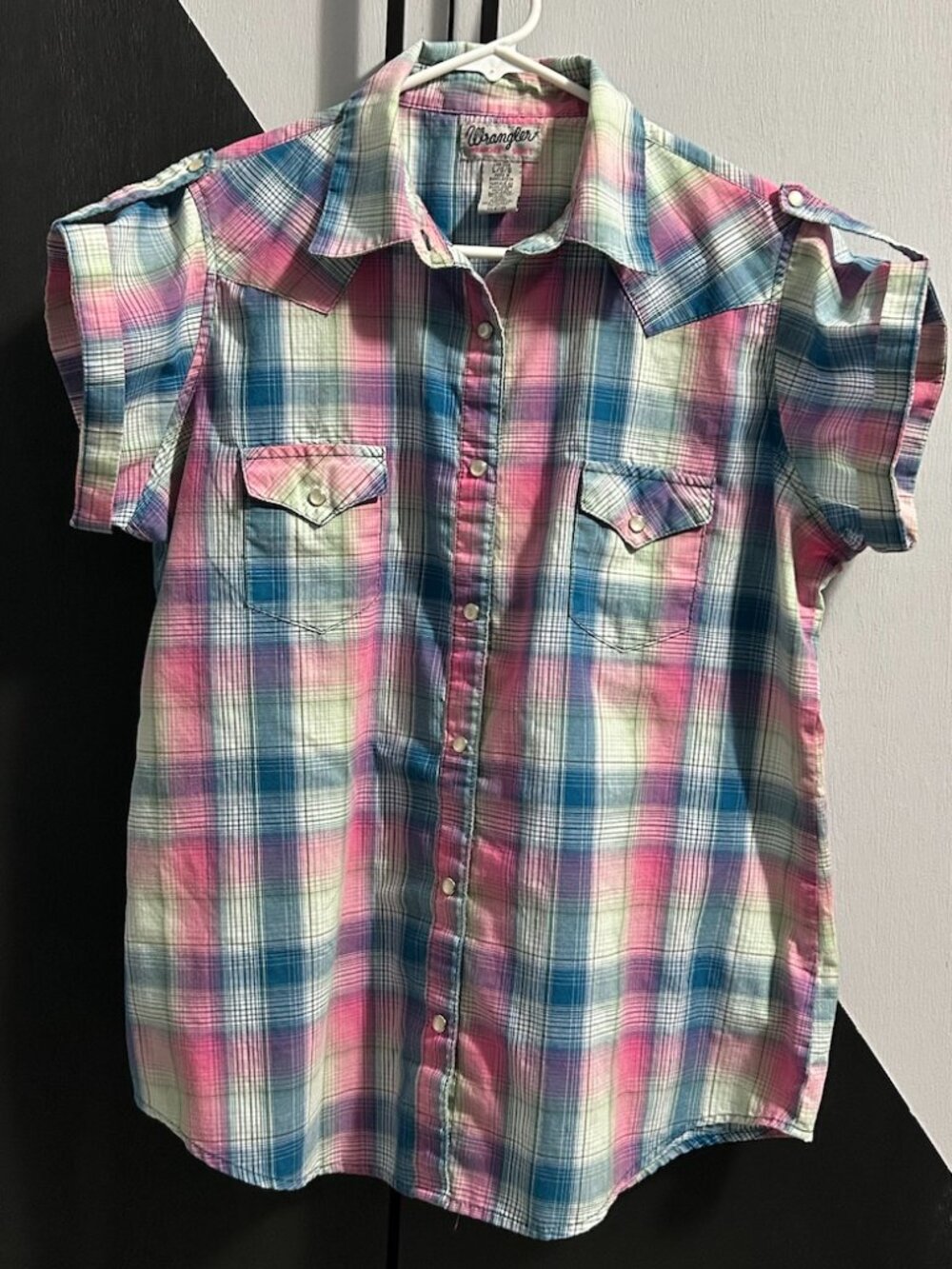 Wrangler Women's Pink/Blue/Green Plaid Pearl Snap Down Western SS Shirt Size L
